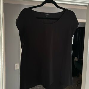 Express top / blouse . Short sleeve